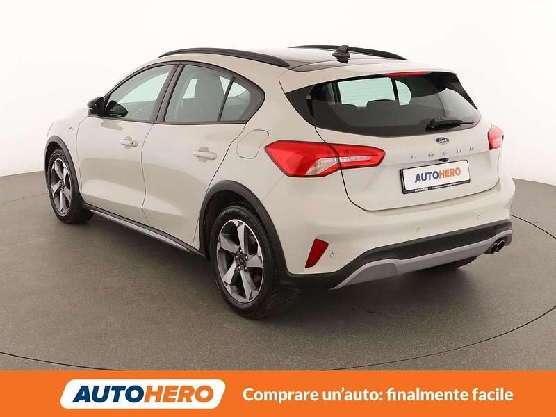 Usata Ford Focus Active 120 CV (88 kW) 2022 Bianco Berlina