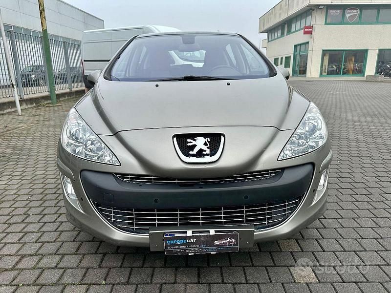 Usata Peugeot 308 120 CV (88 kW) 2010 Utilitaria