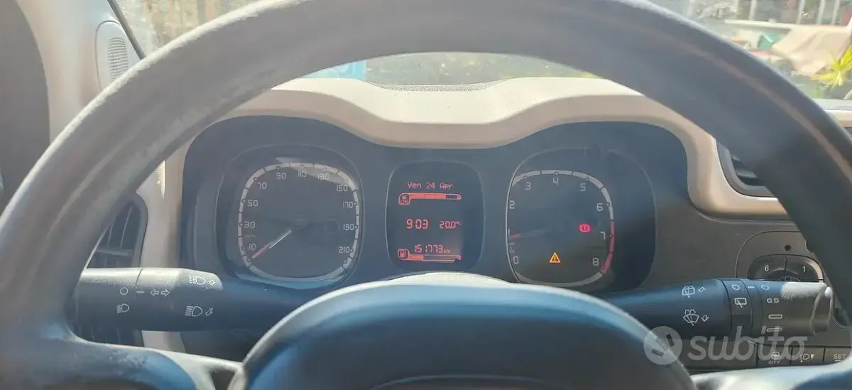 Usata Fiat Panda 70 CV (51 kW) 2015 Rosso Utilitaria