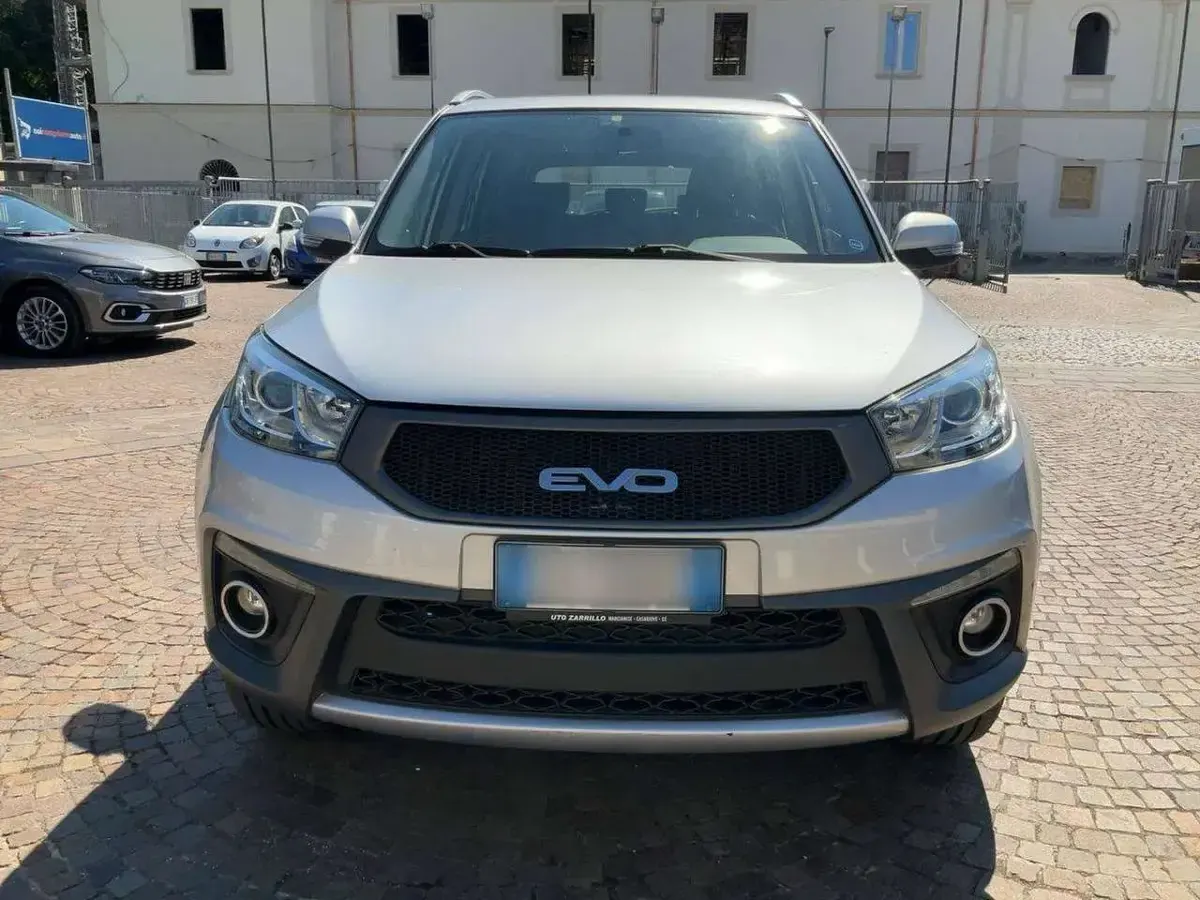 Usata EVO Evo 5 118 CV (86 kW) 2022 Argento SUV