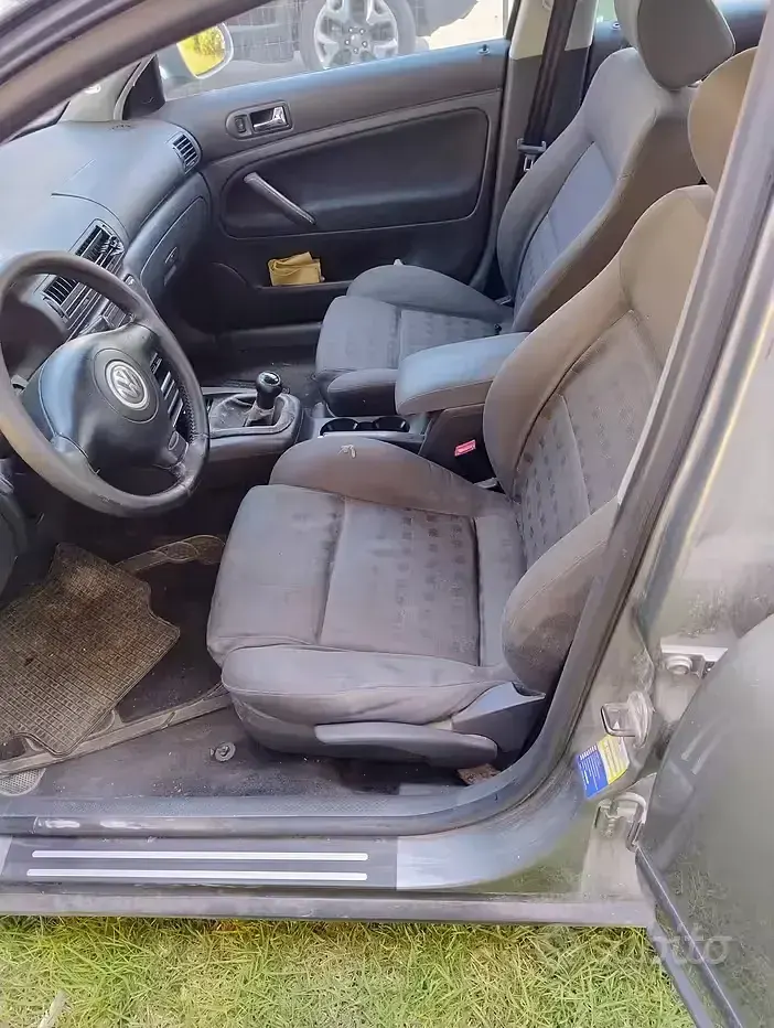 Usata VW Passat 130 CV (95 kW) 2004 Grigio Station wagon