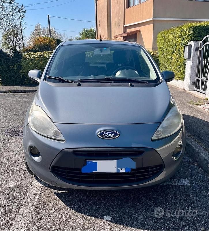 Usata Ford Ka 69 CV (50 kW) 2012 Grigio Utilitaria