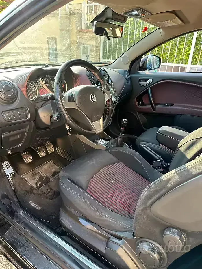 Second-hand Alfa Romeo MiTo 90 CP (66 kW) 2009 Negru Hatchback