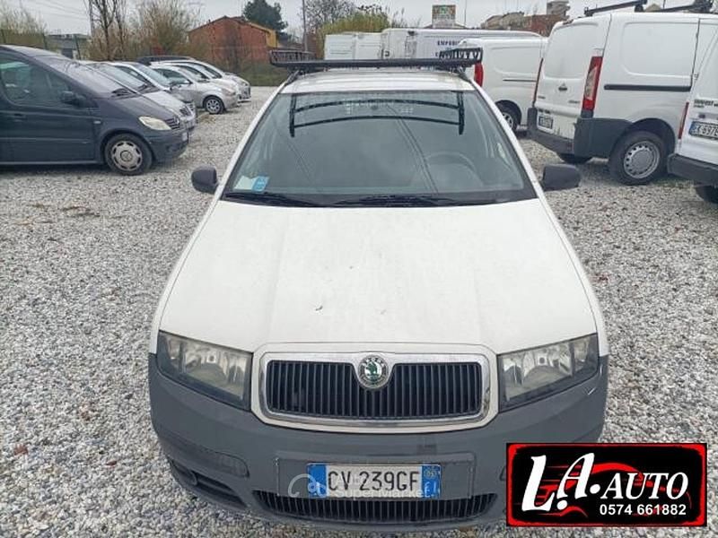 Usata Skoda Fabia 64 CV (47 kW) 2005 Bianco Furgone