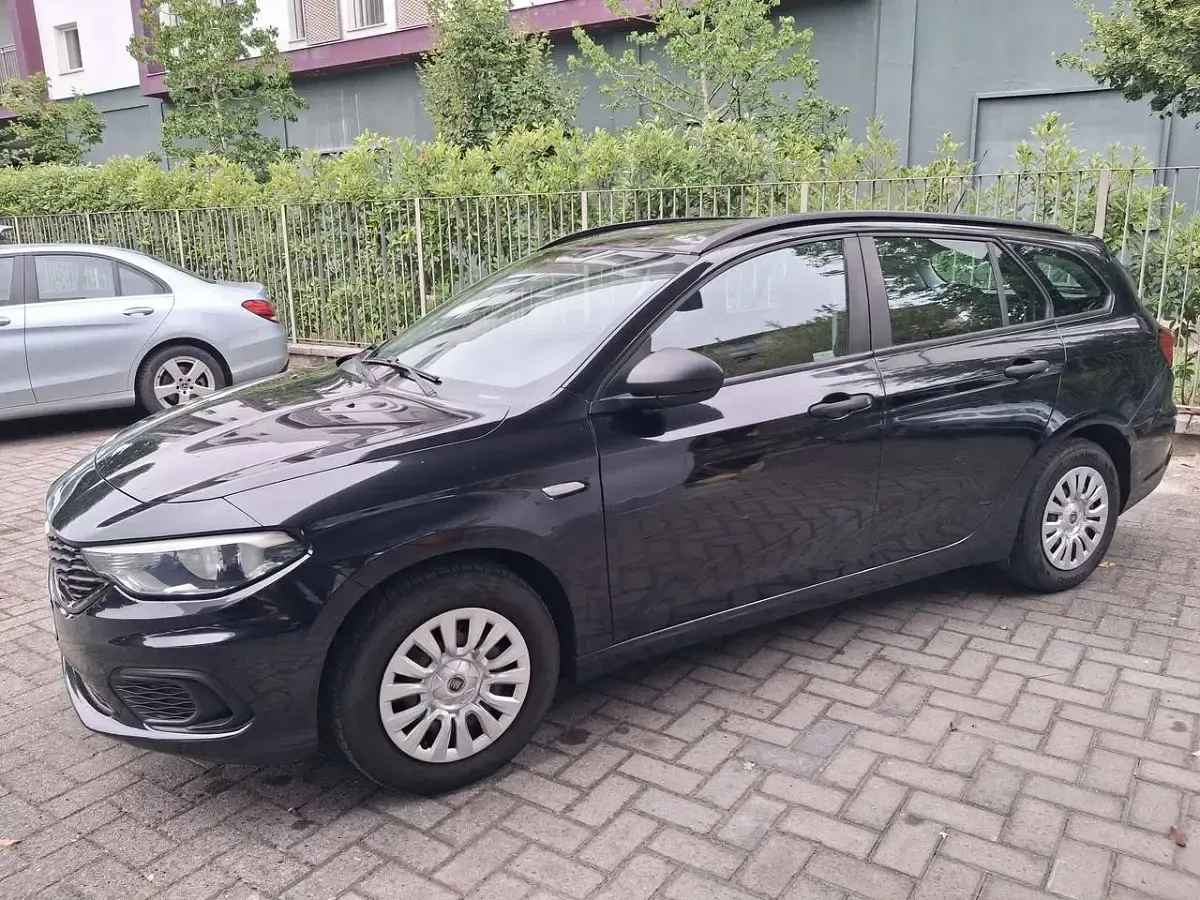 Usata Fiat Tipo 95 CV (69 kW) 2016 Blu/azzurro Station wagon