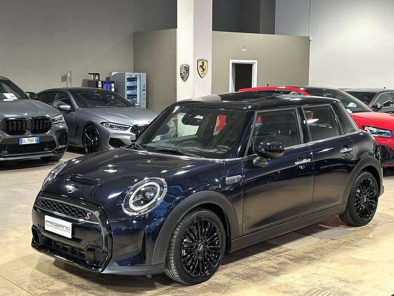 Enigmatic black Usata 2021 Mini Cooper S Classic Utilitaria | 24.900 € (Buon prezzo) - Immagine 1/4