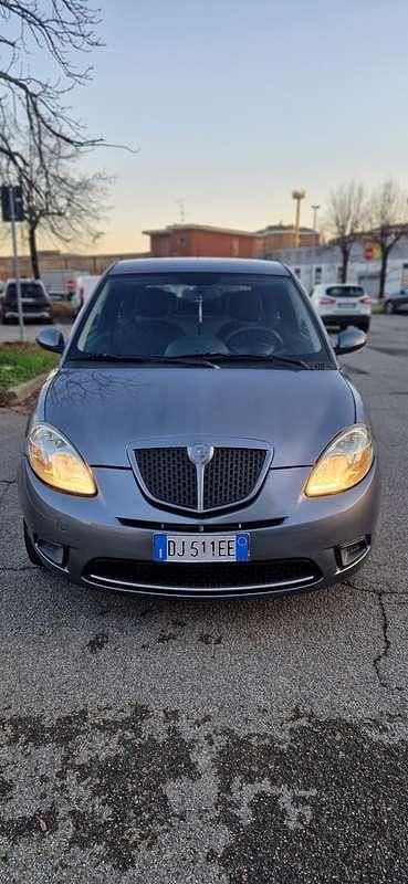 Usata 2007 Lancia Ypsilon Due volumi | 2700 € (Buon prezzo) - Immagine 1/4