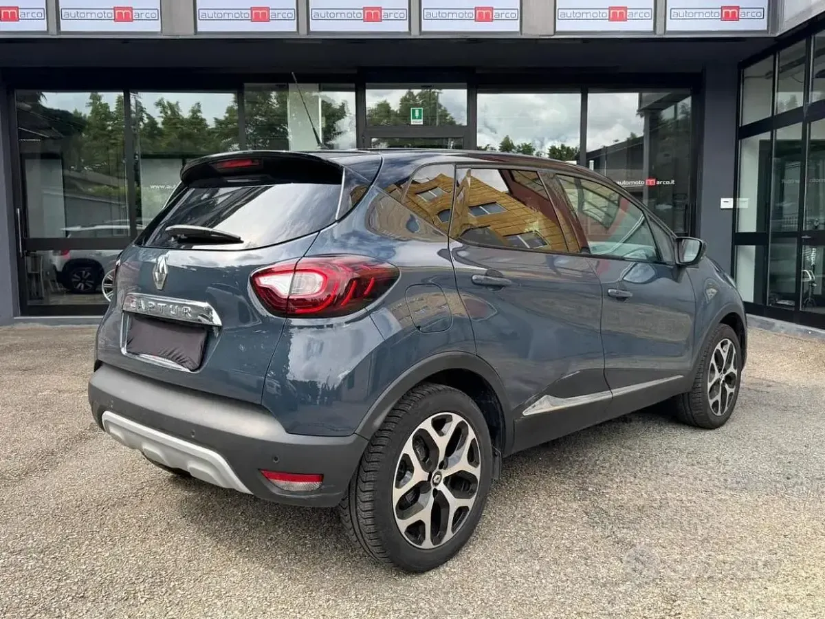 Usata Renault Captur 90 CV (66 kW) 2019 Blu SUV
