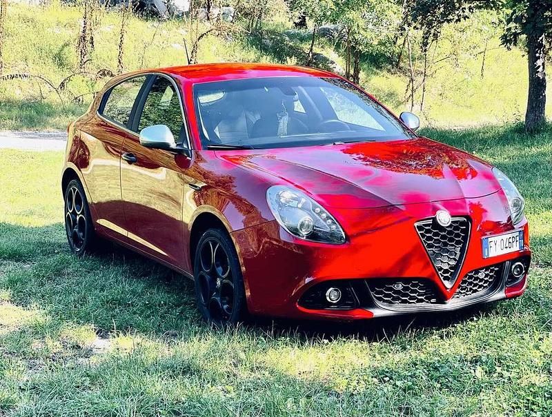 Usata Alfa Romeo Giulietta Super 120 CV (88 kW) 2019 Utilitaria