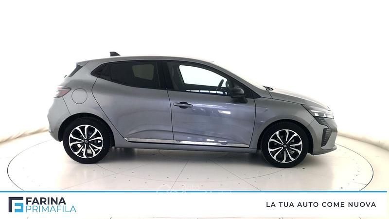 Usata Renault Clio V Techno 91 CV (66 kW) 2025 Gray Berlina