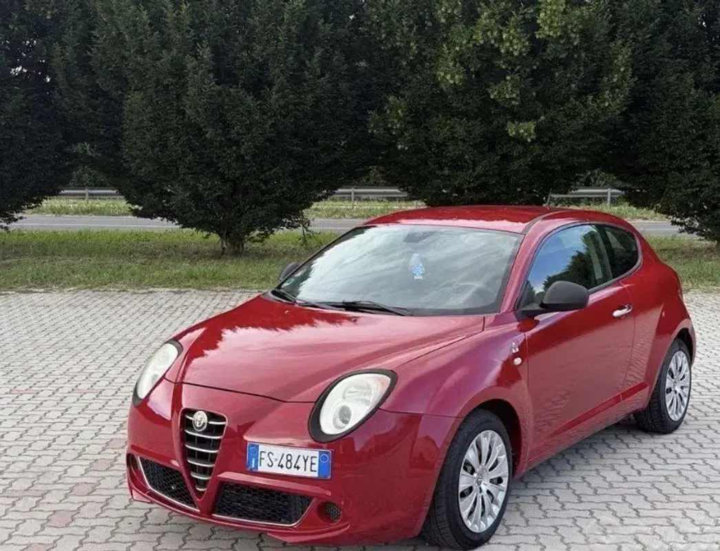 Usata Alfa Romeo MiTo 79 CV (58 kW) 2009 Rosso Utilitaria