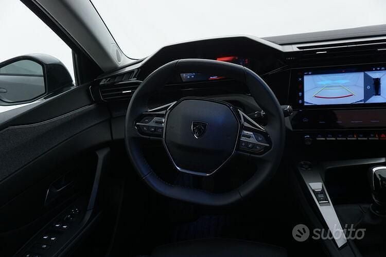 Usata Peugeot 308 Allure+ 131 CV (96 kW) 2024 Grigio Station wagon