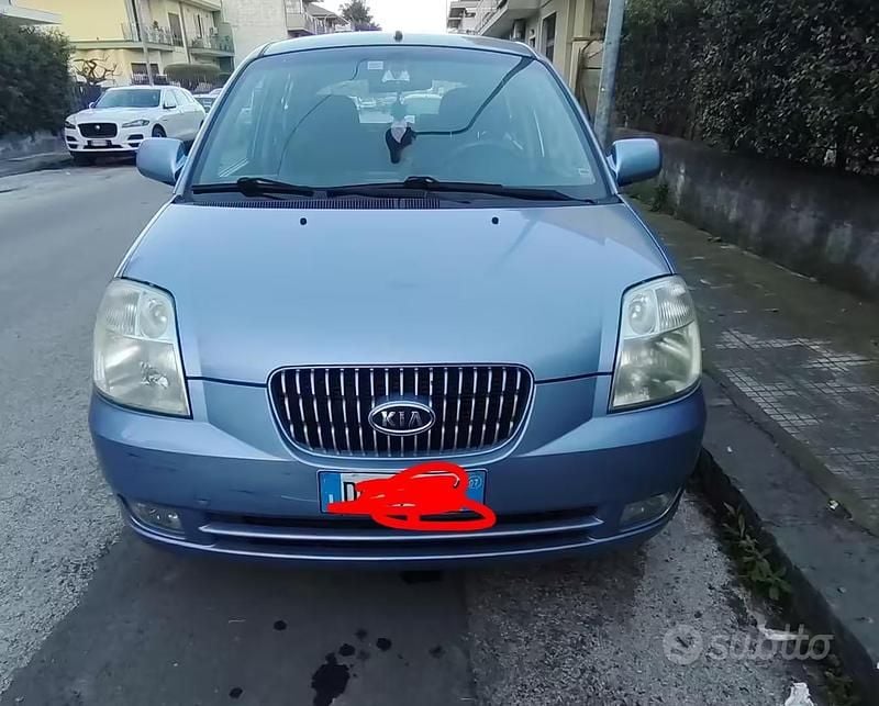 Usata Kia Picanto 65 CV (47 kW) 2007 Blu Utilitaria
