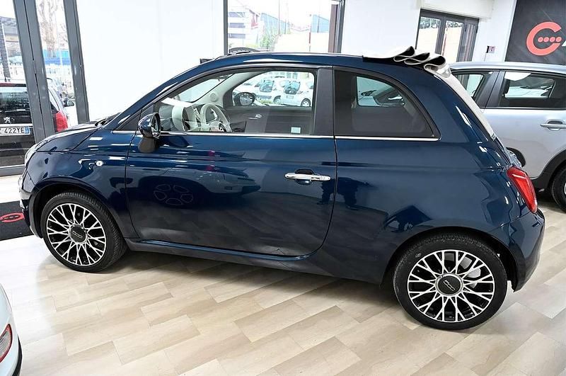 Usata Fiat 500C Dolcevita 71 CV (52 kW) 2023 Bleu dipinto di bleu Cabrio