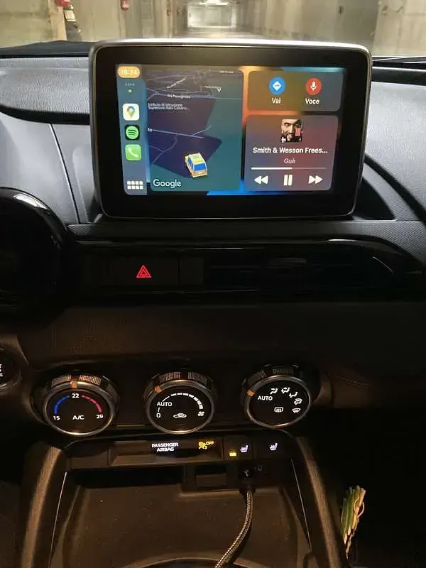 Usata Mazda MX5 Exclusive-Line 131 CV (96 kW) 2017 Cabrio
