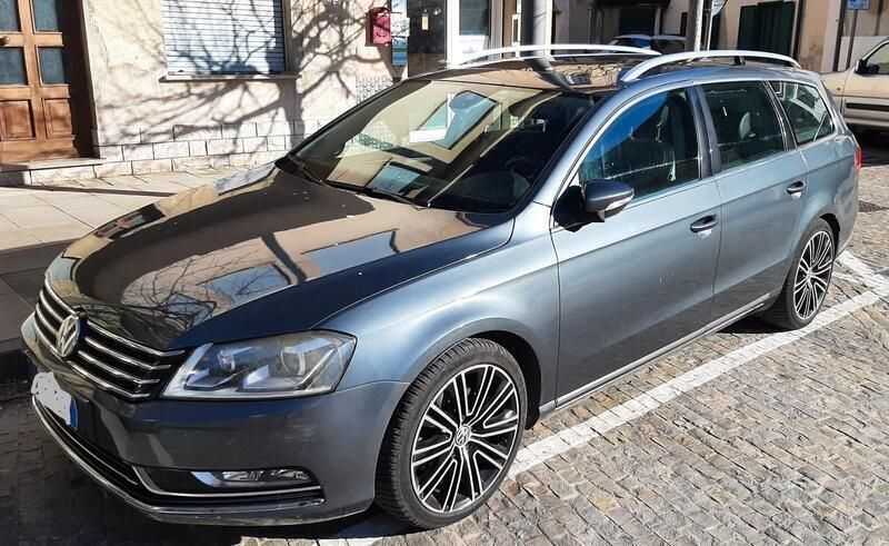 Grigio Usata 2013 VW Passat Station wagon | 4600 € (Ottimo prezzo) - Immagine 1/4