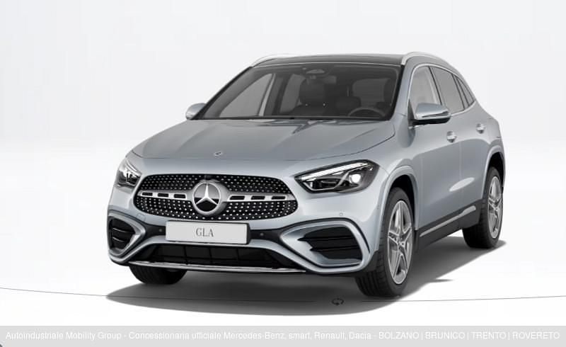 Argento Nuova 2025 Mercedes GLA200 Advanced Plus SUV | 47.100 € (Buon prezzo) - Immagine 1/4