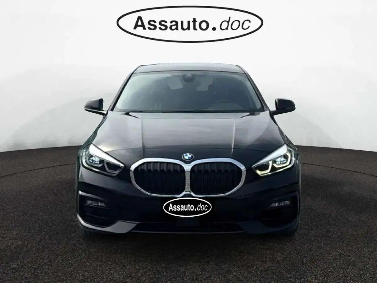Usata BMW 118 Advantage 140 CV (102 kW) 2020 Nero Berlina