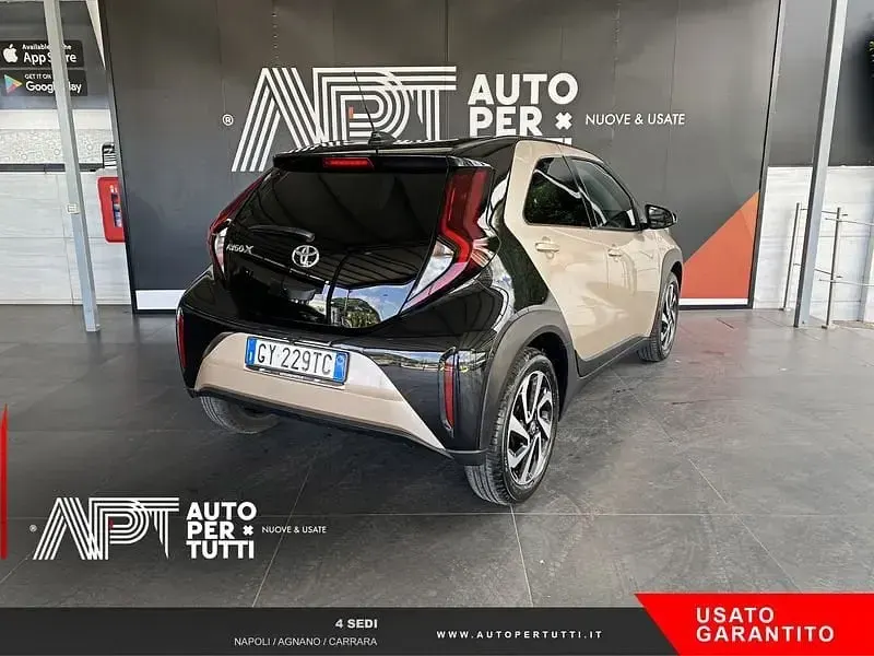 Second-hand Toyota Aygo X Trend 72 CP (52 kW) 2025 Bej SUV