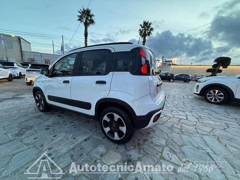 Usata Fiat Panda Cross Cross 69 CV (50 kW) 2024 Bianco Utilitaria