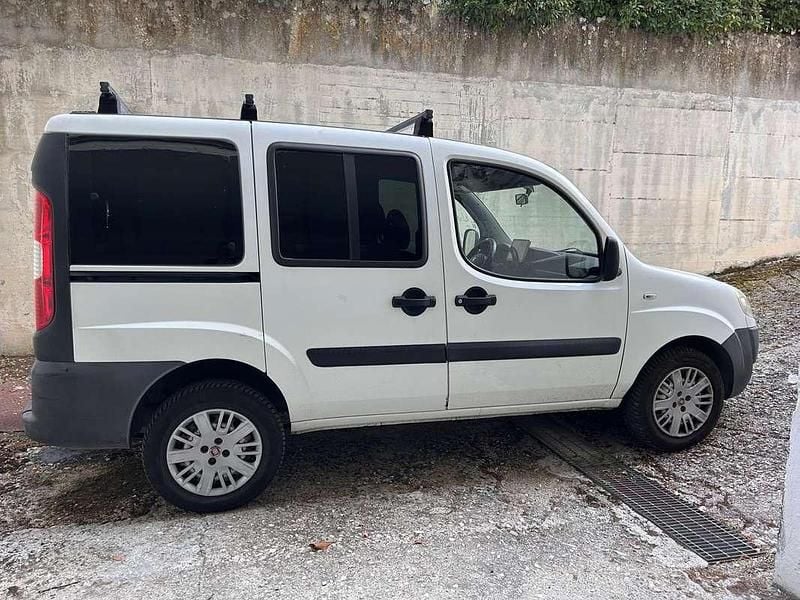 Usata Fiat Doblò Dynamic 105 CV (77 kW) 2008 Monovolume