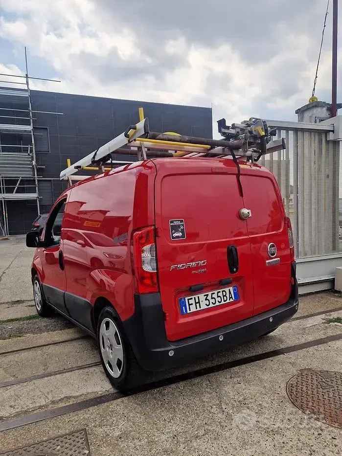 Usata Fiat Fiorino 95 CV (69 kW) 2017 Rosso Monovolume
