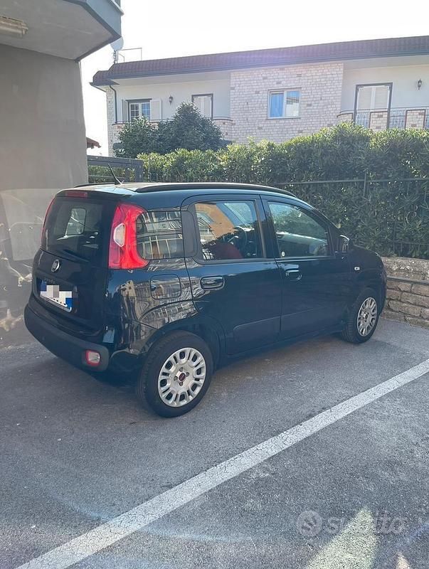 Usata Fiat Panda Lounge 95 CV (69 kW) 2017 Nero Utilitaria