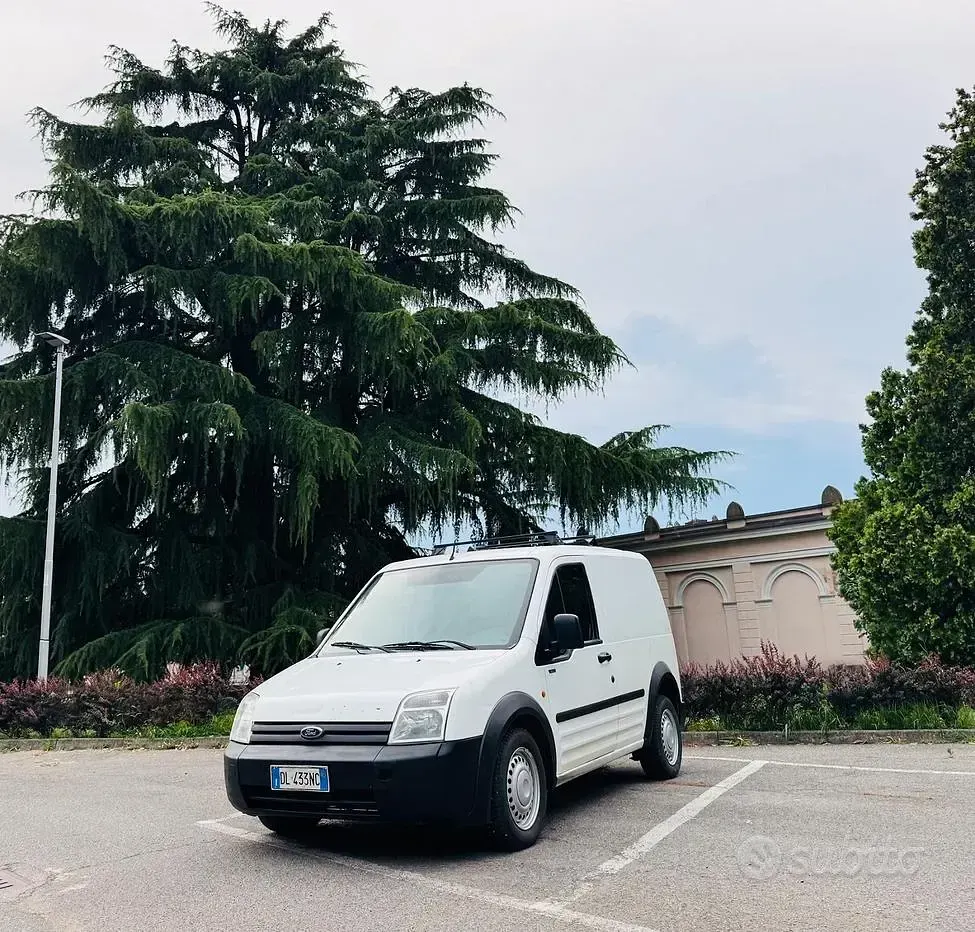 Usata Ford Transit Connect 90 CV (66 kW) 2008 Bianco Monovolume