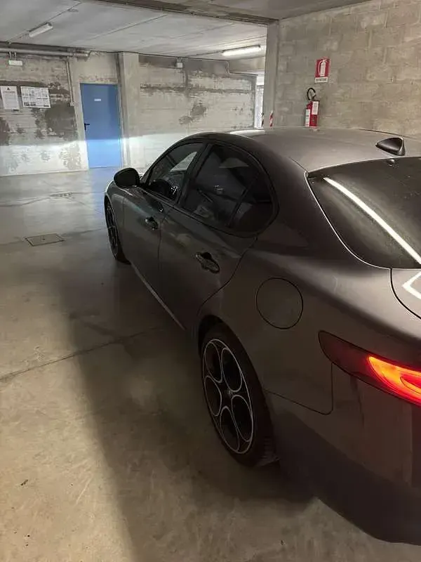 Usata Alfa Romeo Giulia Sprint 190 CV (139 kW) 2022 Berlina