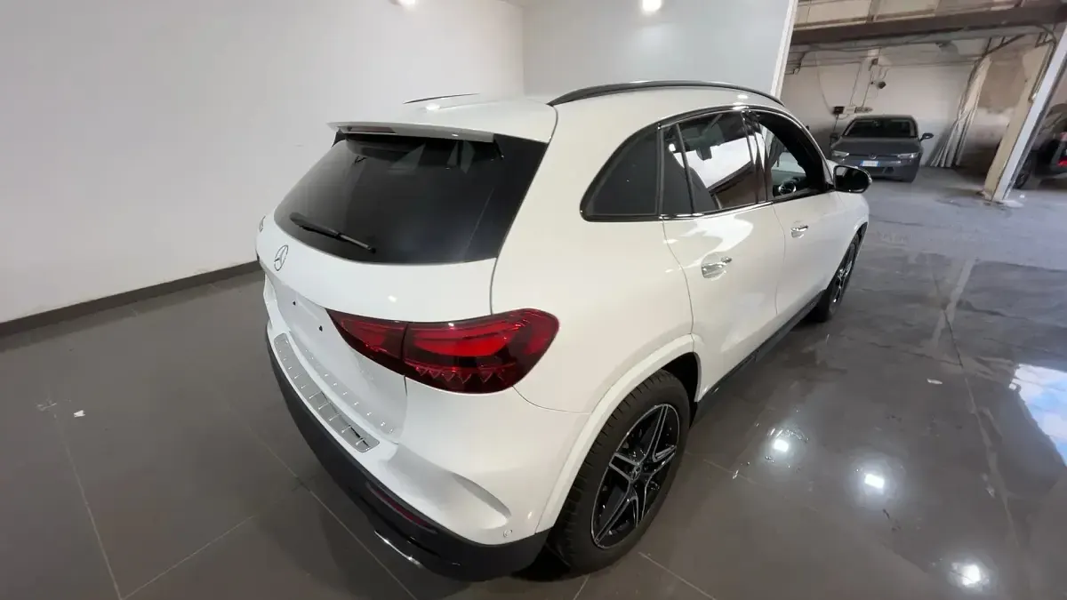 Usata Mercedes GLA200 Advanced Plus 150 CV (110 kW) 2025 Bianco polare  vernice uni SUV