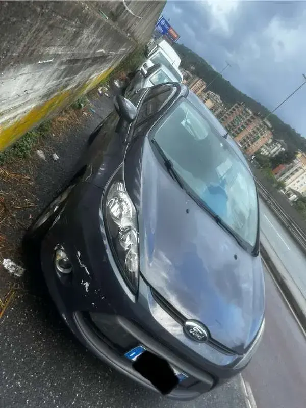 Usata Ford Fiesta 82 CV (60 kW) 2012 Berlina