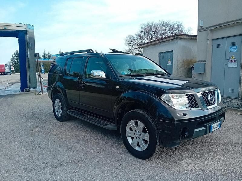 Usata Nissan Pathfinder 174 CV (127 kW) 2006 Nero SUV