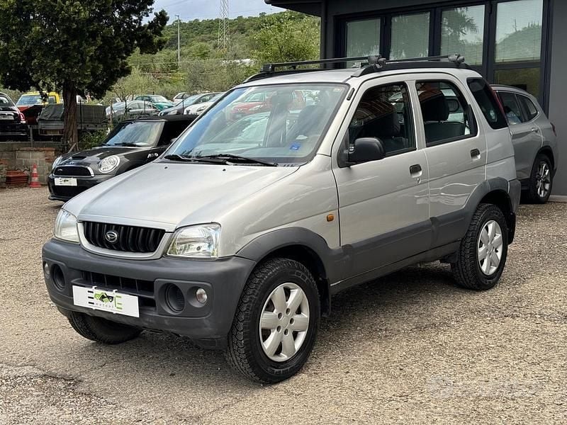 Usata Daihatsu Terios 86 CV (63 kW) 2004 Grigio SUV