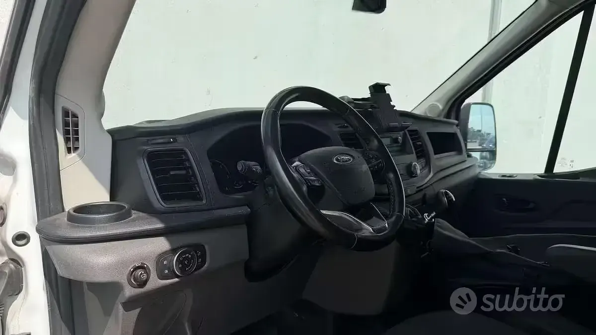 Usata Ford Transit 131 CV (96 kW) 2022 Bianco Furgone