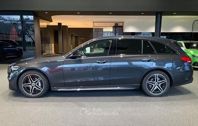Usata Mercedes C220 AMG Line Premium 200 CV (147 kW) 2025 Grigio Station wagon