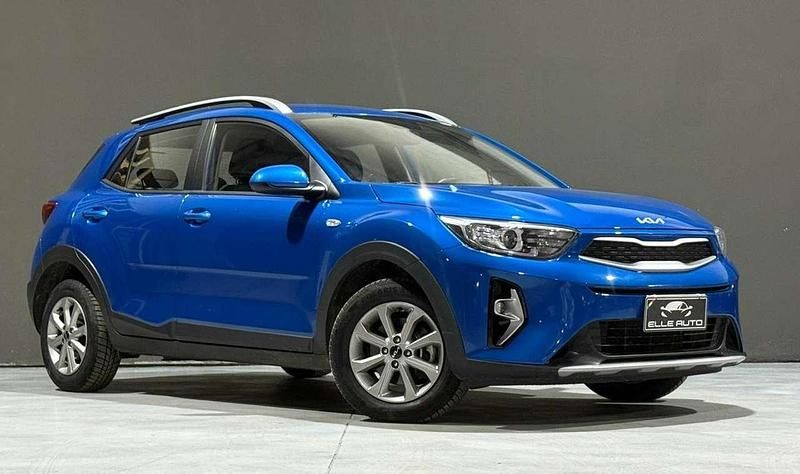 Usata Kia Stonic Style 84 CV (61 kW) 2022 Blu/azzurro SUV