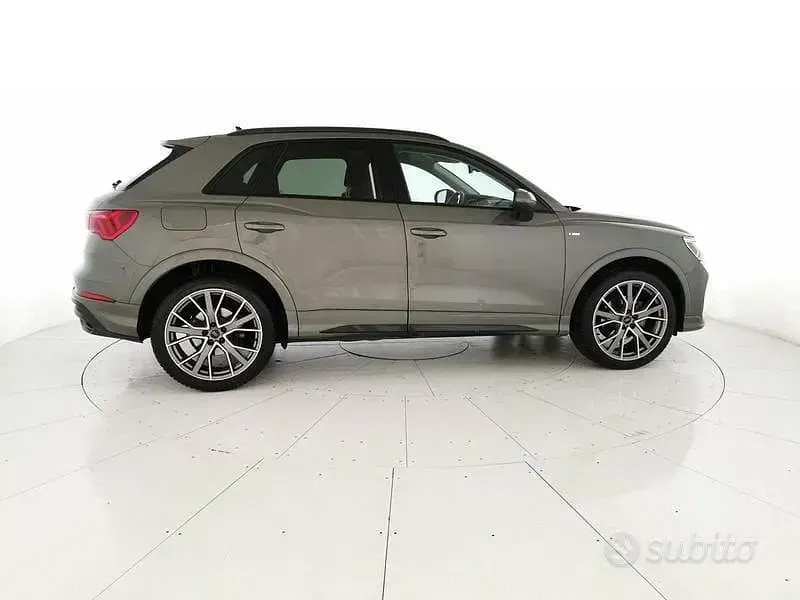 Usata Audi Q3 S-Line 150 CV (110 kW) 2020 Grigio SUV