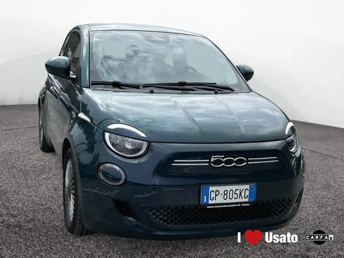 Usata Fiat 500e Icon 86 kW (118 CV) 2023 Blu/azzurro Berlina