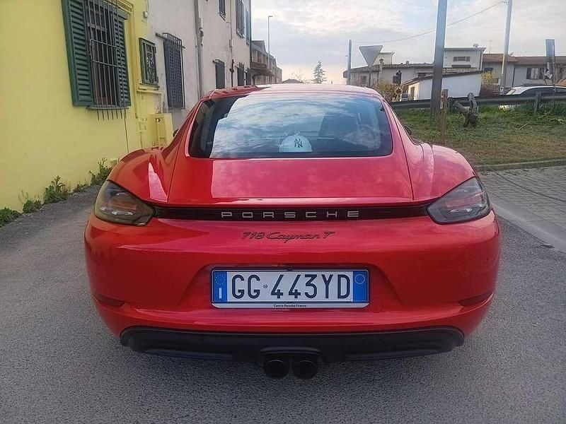 Usata Porsche 718 Cayman 299 CV (219 kW) 2021 Rosso Coupé