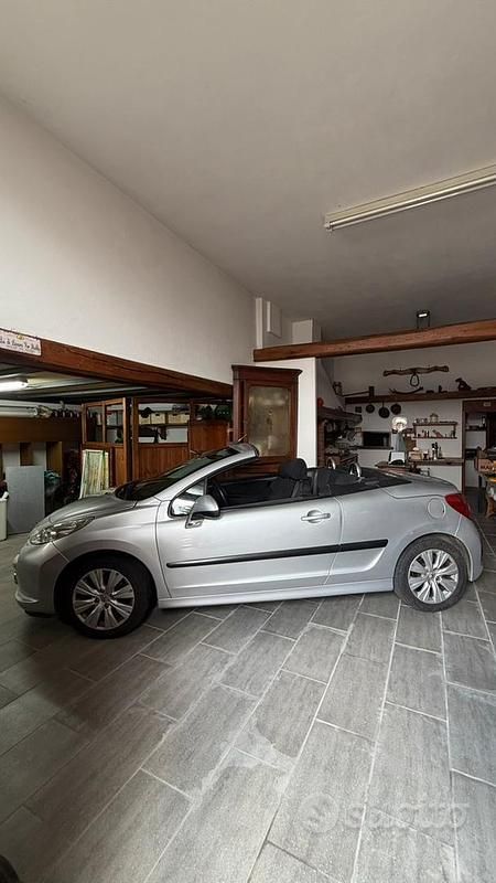 Usata Peugeot 207 CC 110 CV (80 kW) 2009 Cabrio