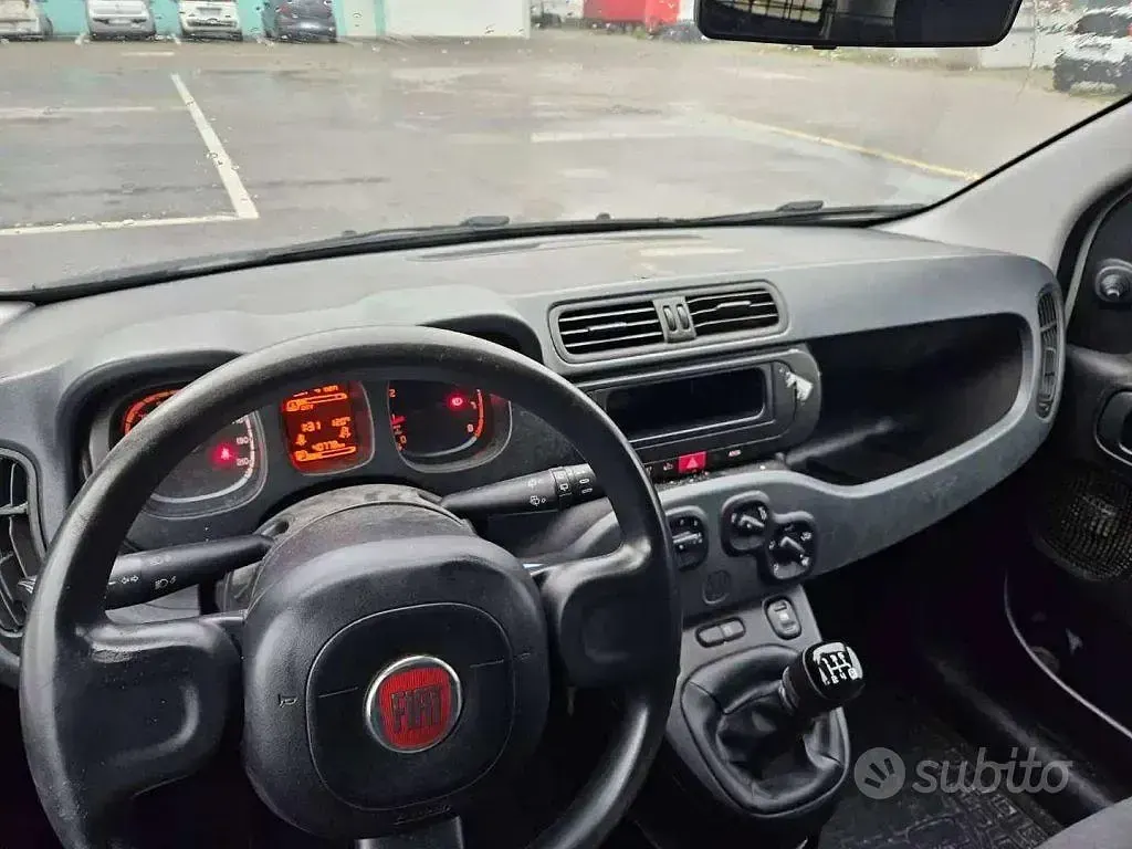 Usata Fiat Panda Pop 69 CV (50 kW) 2018 Bianco Utilitaria