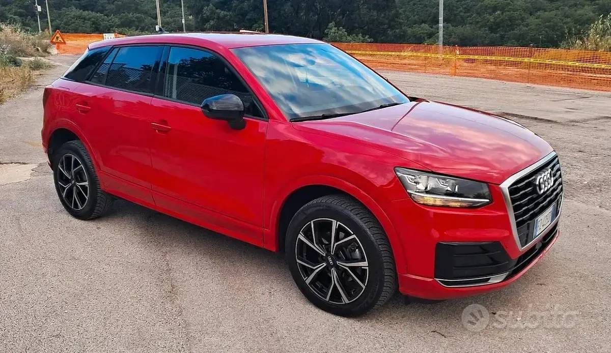 Usata Audi Q2 Admired 116 CV (85 kW) 2020 Rosso SUV