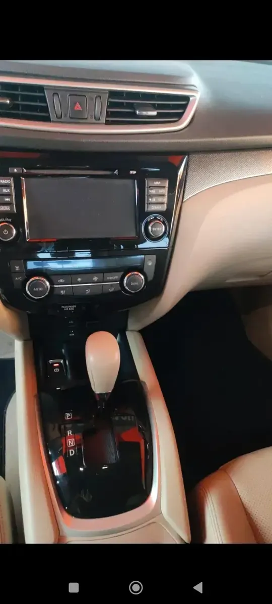 Usata Nissan X-Trail 130 CV (95 kW) 2015 Grigio SUV