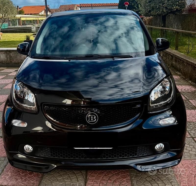 Usata Smart ForFour Brabus 2019 Nero Utilitaria
