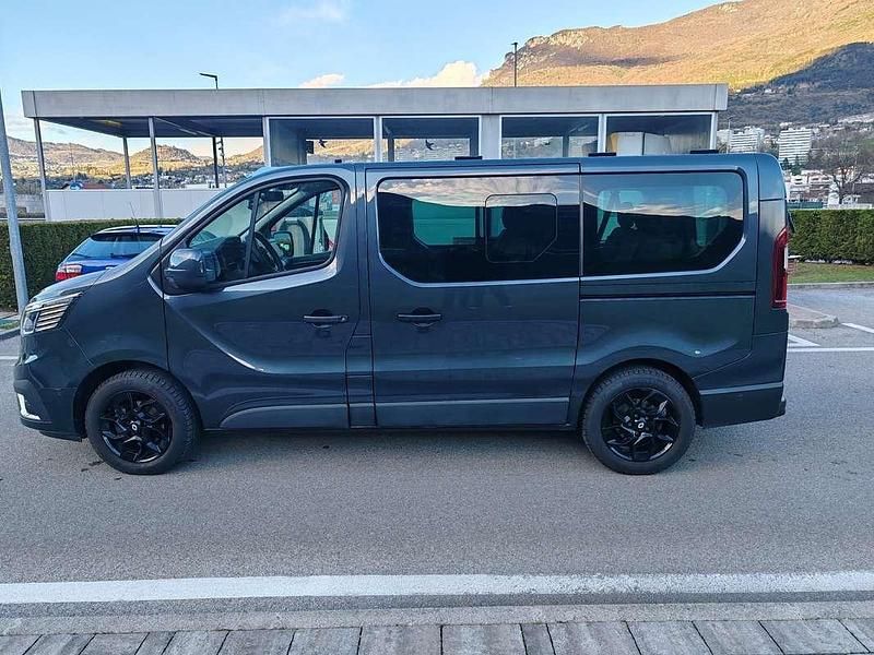 Usata Renault Trafic Equilibre 150 CV (110 kW) 2024 Grigio Monovolume