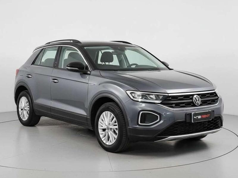 Usata VW T-Roc Life 150 CV (110 kW) 2024 Grigio SUV