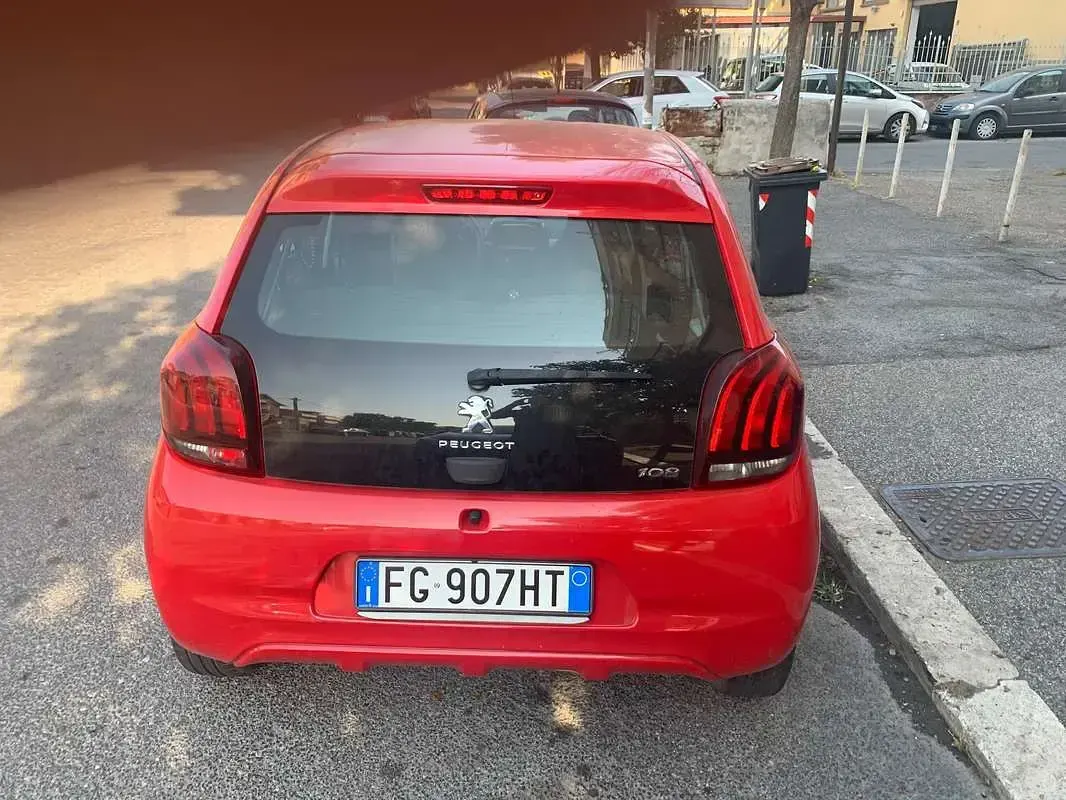 Usata Peugeot 108 69 CV (50 kW) 2016 Rosso Utilitaria