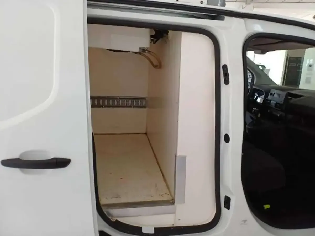 Usata Opel Combo 102 CV (75 kW) 2022 Bianco Monovolume