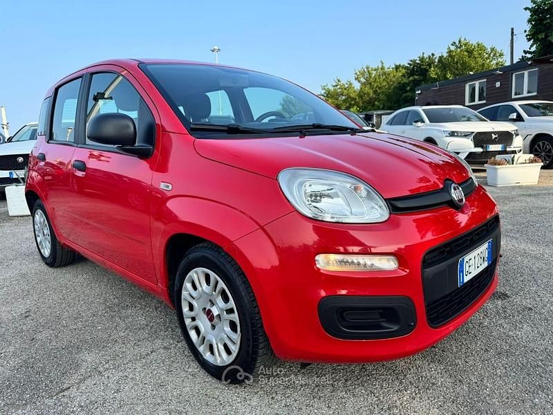 Usata Fiat Panda S 70 CV (51 kW) 2021 Rosso Utilitaria