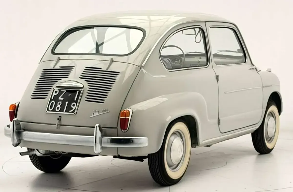 Käytetty Fiat 600 24 HP (17 kW) 1959 Harmaa Coupe - kaksiovinen